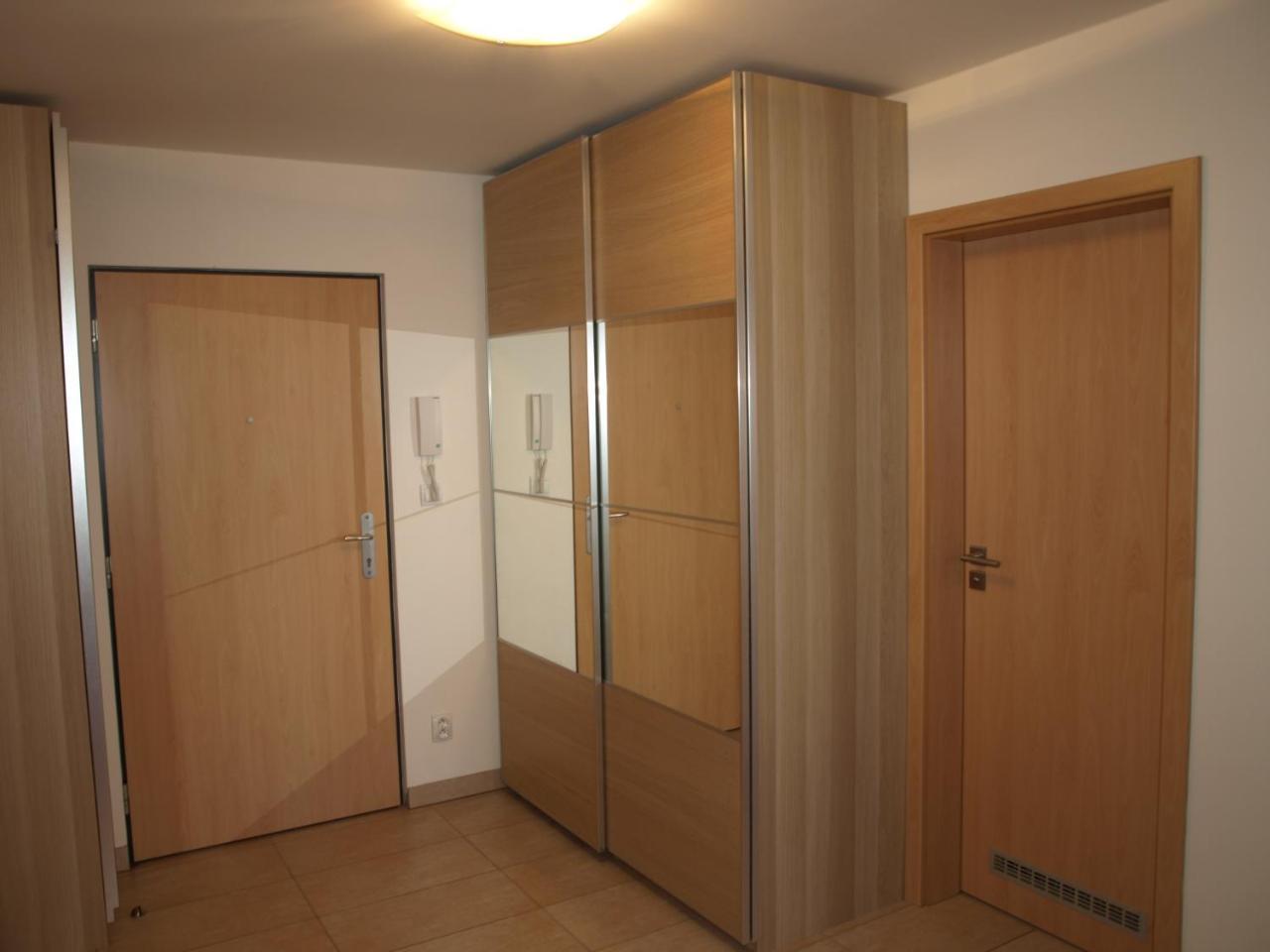 Apartman Self Check In/Out וורצ'לאבי מראה חיצוני תמונה